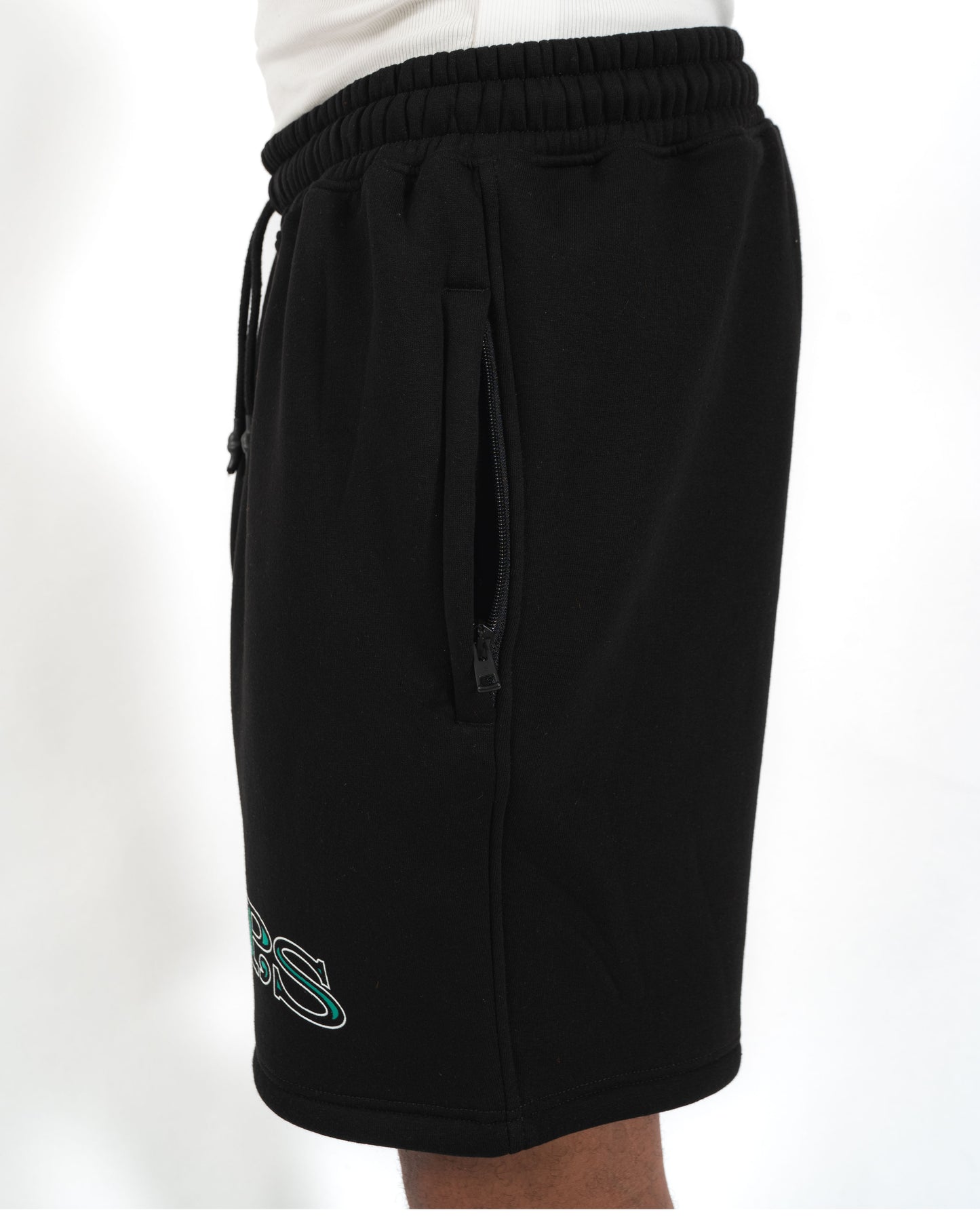 ZP'S SWEATSHORTS - BLACK