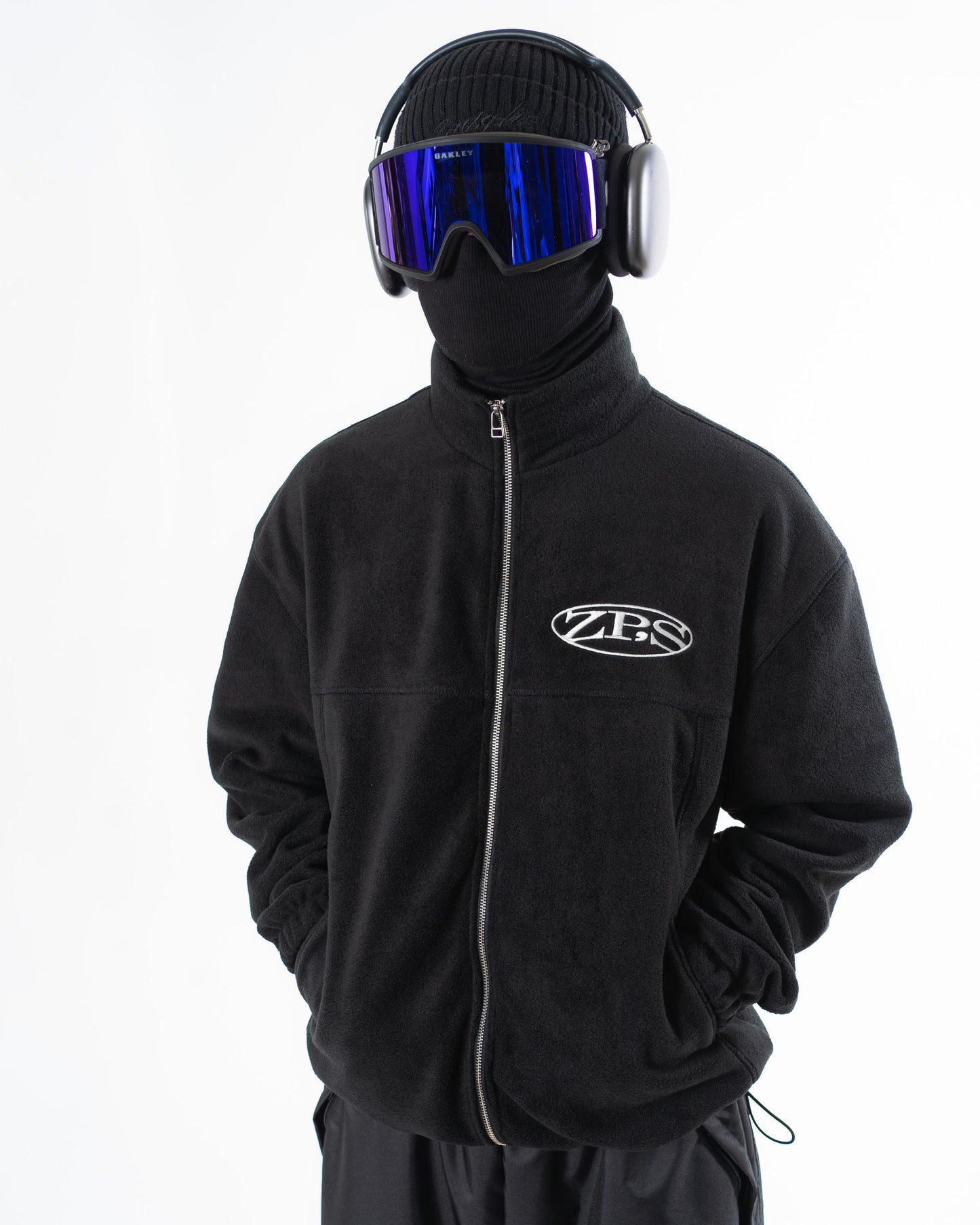 FLEECE - BLACK