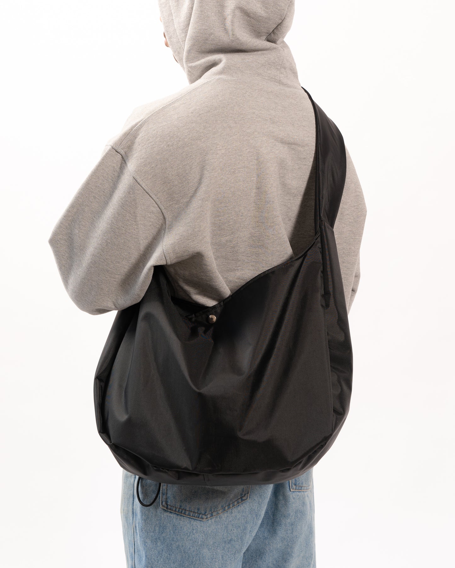 SLING BAG - BLACK